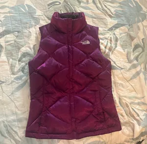 North face Puffer Vest thumbnail 1
