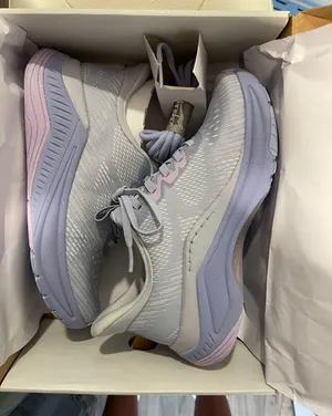 Shoes thumbnail 2