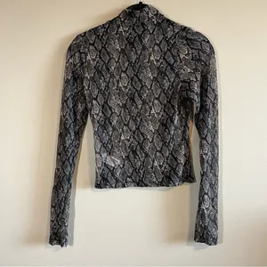 ✨ Wild Fable Black Snakeskin Sheer Top XS‎ thumbnail 6