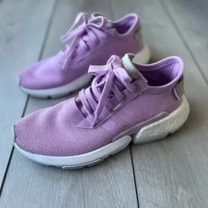 Adidas Women’s POD-S3.1 Low Sneaker Lilac/Orchid size 8.5 thumbnail 2