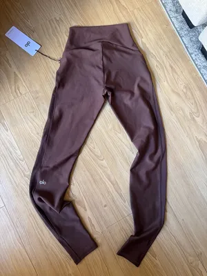 ALO Yoga Airlift High-Waist Mesh Infatuation Legging in Brownstone thumbnail 4