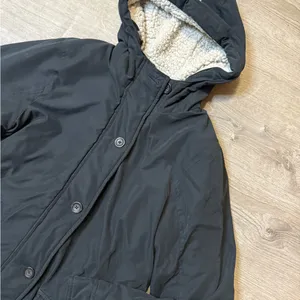 •ABERCROMBIE & FITCH• BLACK COAT thumbnail 3