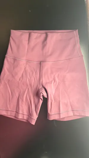 Lululemon Wunder Train Shorts 6" thumbnail 4