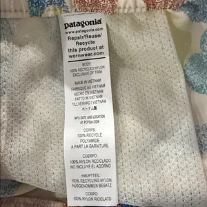 Patagonia Women's 2.5" Barely Baggies Shorts thumbnail 8
