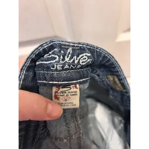 Silver‎ Jeans Lola Straight Leg Dark Wash Distressed Thick Stitch W33 L28 Denim thumbnail 11
