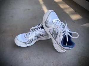 New Balance 496 V3 Women's Walking Sneakers Sz 6.5 thumbnail 9