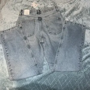 ZARA High Rise Straight Jeans thumbnail 3