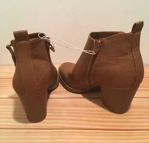 Brown Ankle Boots, Size 9 thumbnail 4