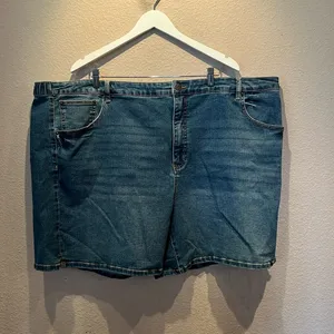 New Terra & Sky Women’s Elastic Back Denim Jean Shorts Size 4X NWT thumbnail 2