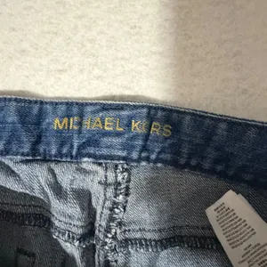 Michael Kors Womens Skinny Jeans Medium Wash Gold Zipper Detail Size 10 thumbnail 2