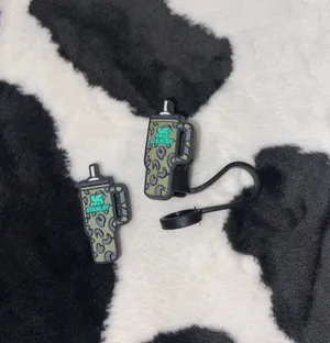 Straw Topper & Croc Charm thumbnail 1