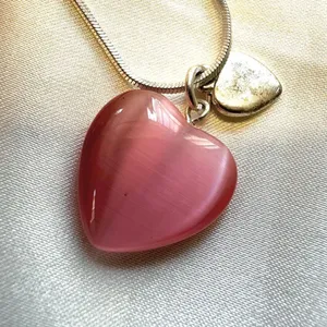 Pink and silver tone heart pendant necklace thumbnail 7