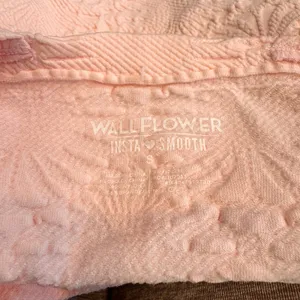 WallFlower InstaSmooth Light Pink Flower Textured Knit Tank Top‎ Size Small S thumbnail 3