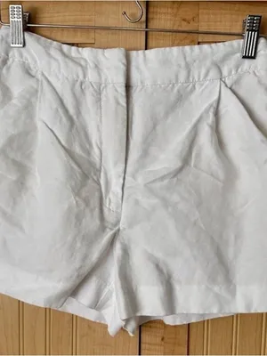 Aritzia White High-Waist Tailored Shorts thumbnail 1