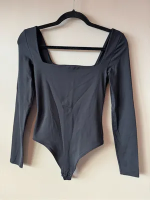Babaton Aritzia Black Square Neckline Nylon Thong Bodysuit Size Small thumbnail 1