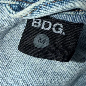 BDG Urban Outfitters Acid Wash Denim Trucker Jacket Light Blue Women Medium thumbnail 5