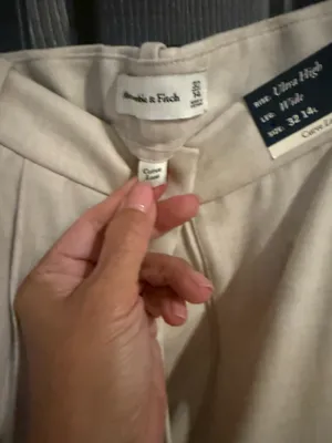 Abercrombie ultra high rise curve love trousers thumbnail 3