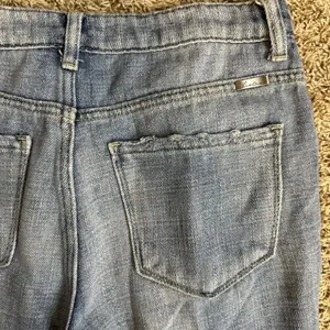 KanCan Jeans Women Size 7/27 Blue Light Wash High‎ Rise Straight Stretch Raw Hem thumbnail 6
