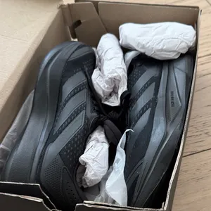 Adidas Ortholite Black Sneakers thumbnail 1