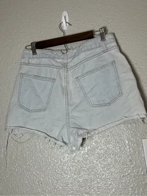 Wild Fable Cutoff High Waist Light Wash Jean Shorts Size 6 thumbnail 2