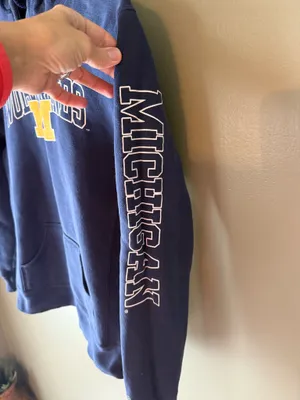 U of M Hoodie Blue Size M thumbnail 2