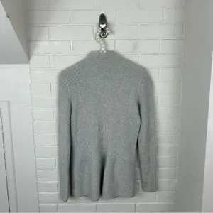 Saks Fifth Avenue Grey Ribbed Cashmere Knit Sweater Size M thumbnail 13