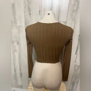 Brown top Brown thumbnail 3