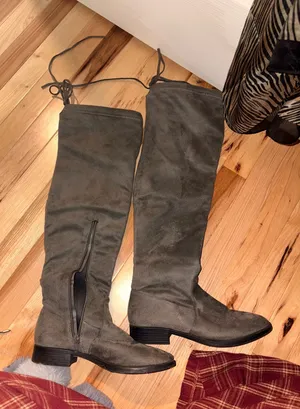 Charlotte Russe Knee-High Boots thumbnail 1