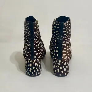 J. CREW Side Zip Ankle‎ Boots Leopard Calf Hair Leather Spotted Zippers Size 8.5 thumbnail 6