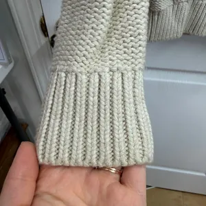 Banana Republic cream cable soft thick knit crewneck sweater cotton neutral S thumbnail 2