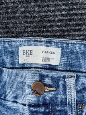 Buckle BKE Parker Universal Fit High Rise Bootcut Stretch Jeans 25x27 AXB1423S thumbnail 9