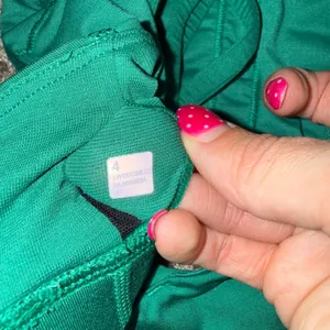 lululemon Energy Bra Womens 4 Emerald Green Excellent Strappy Back LW2ECSS thumbnail 3