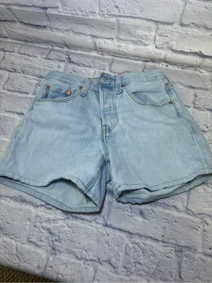 Levi's 501 Mid Thigh Shorts Women 27 Blue Denim Light Wash Button Fly Mom Jean thumbnail 4