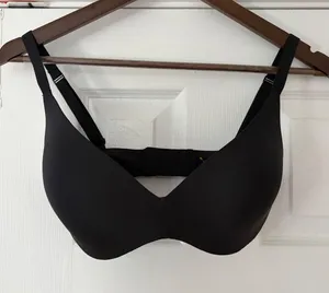 Skims Black Full Coverage T-Shirt Bra 34DD NWOT‎ thumbnail 1