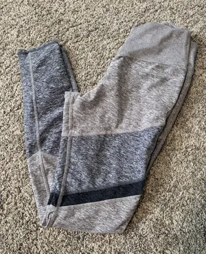 ALO Yoga Alosoft Sheila Color Block Leggings size large thumbnail 1