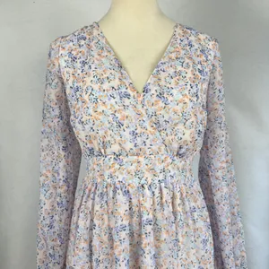 Floral Long Sleeve Mini Dress‎ Smocked Waist V-Neck Back Tie Medium Wedding Boho thumbnail 3