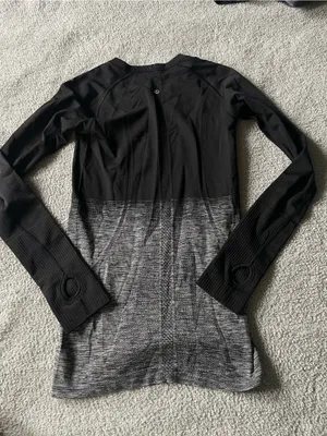lululemon athletica Black to Gray Ombre Swiftly Long-Sleeve Performance Size 4 thumbnail 5