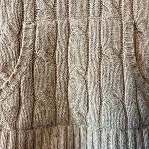 Hollister Y2K beige cable knit hooded deep v-neck rabbit hair sweater large thumbnail 6