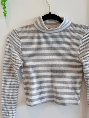 Aerie Striped Gray & White Mock Neck Long Sleeve Thermal Crop Top Size Small thumbnail 4