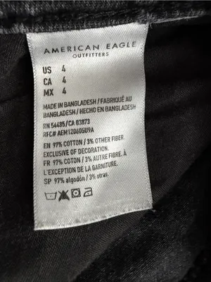 Women’s American Eagle Cross-Over Waist Black Mom Shorts thumbnail 3