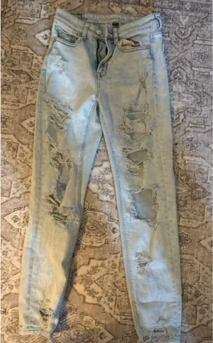 American Eagle Mom Jeans thumbnail 1
