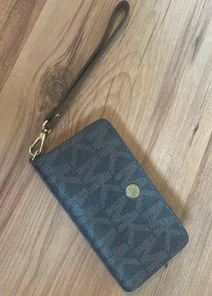 Michael Kors Wallet thumbnail 1