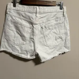 Abercrombie & Fitch Mid Rise Boyfriend Distressed White Shorts- Size 4/27 thumbnail 5