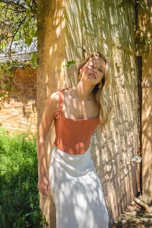 Verge Girl set thumbnail 3