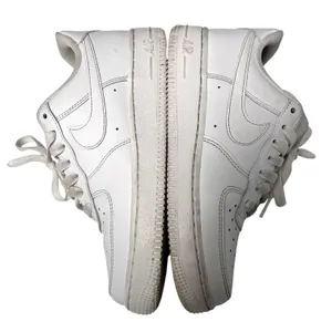 Nike Air Force 1 Low Athletic Lifestyle Shoes Sneakers Women’s Size 7 White Y2K thumbnail 6