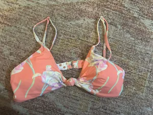 Daisy Dippin’ ’s Bikini Top thumbnail 1