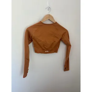 AYBL Womens Seamless Long Sleeve Crop Top‎ Burnt Orange Small Thumbholes Workout thumbnail 3