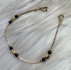 Vintage Amway onyx beads gold tone bracelet thumbnail 3