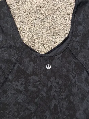 Lululemon Align Tee thumbnail 4