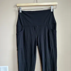 Yogalicious softlux raina super high rise micro 7/8 flare black pants women's M thumbnail 2